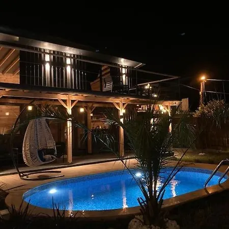 Elistinyhouse *